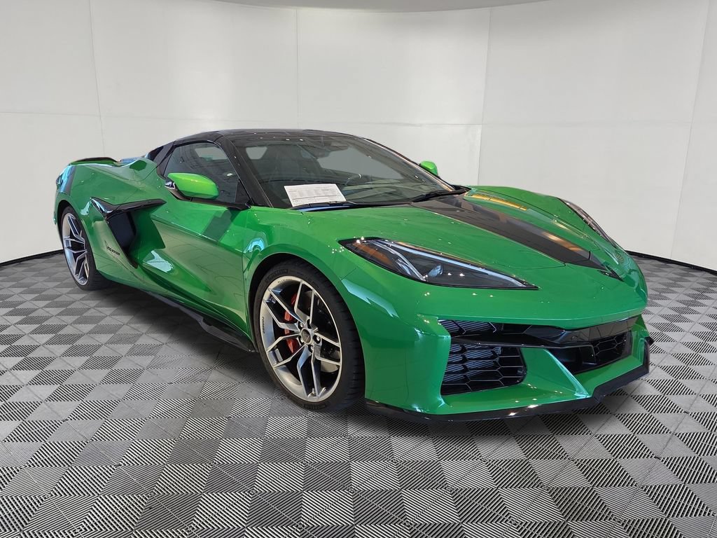Used 2026 Chevrolet Corvette Z06 RWD image 2