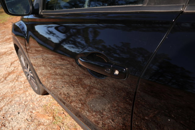 Used 2021 Nissan Kicks SV image 9