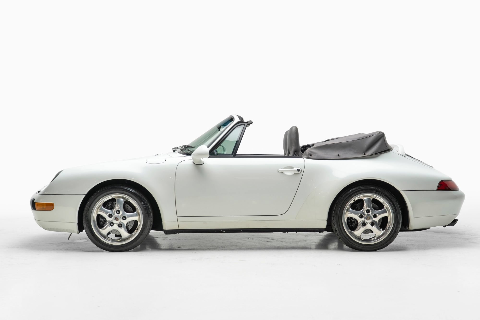 Used 1995 Porsche 911 Carrera RWD image 10