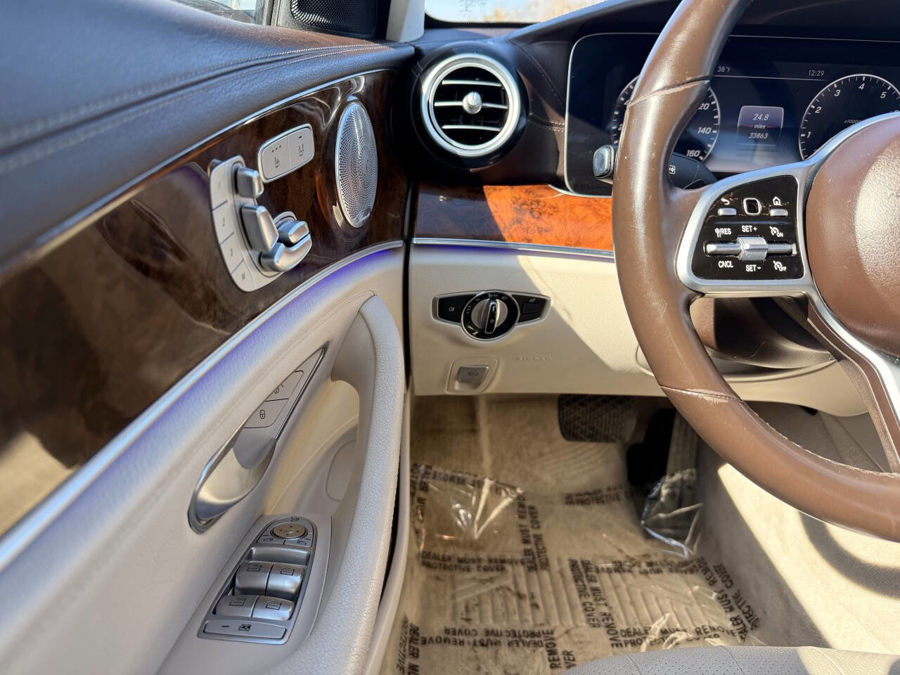 Used 2020 Mercedes-Benz E 350 4MATIC Sedan image 24