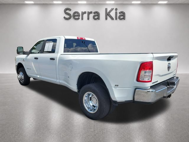 Used 2024 RAM 3500 Big Horn AWD/4WD image 3