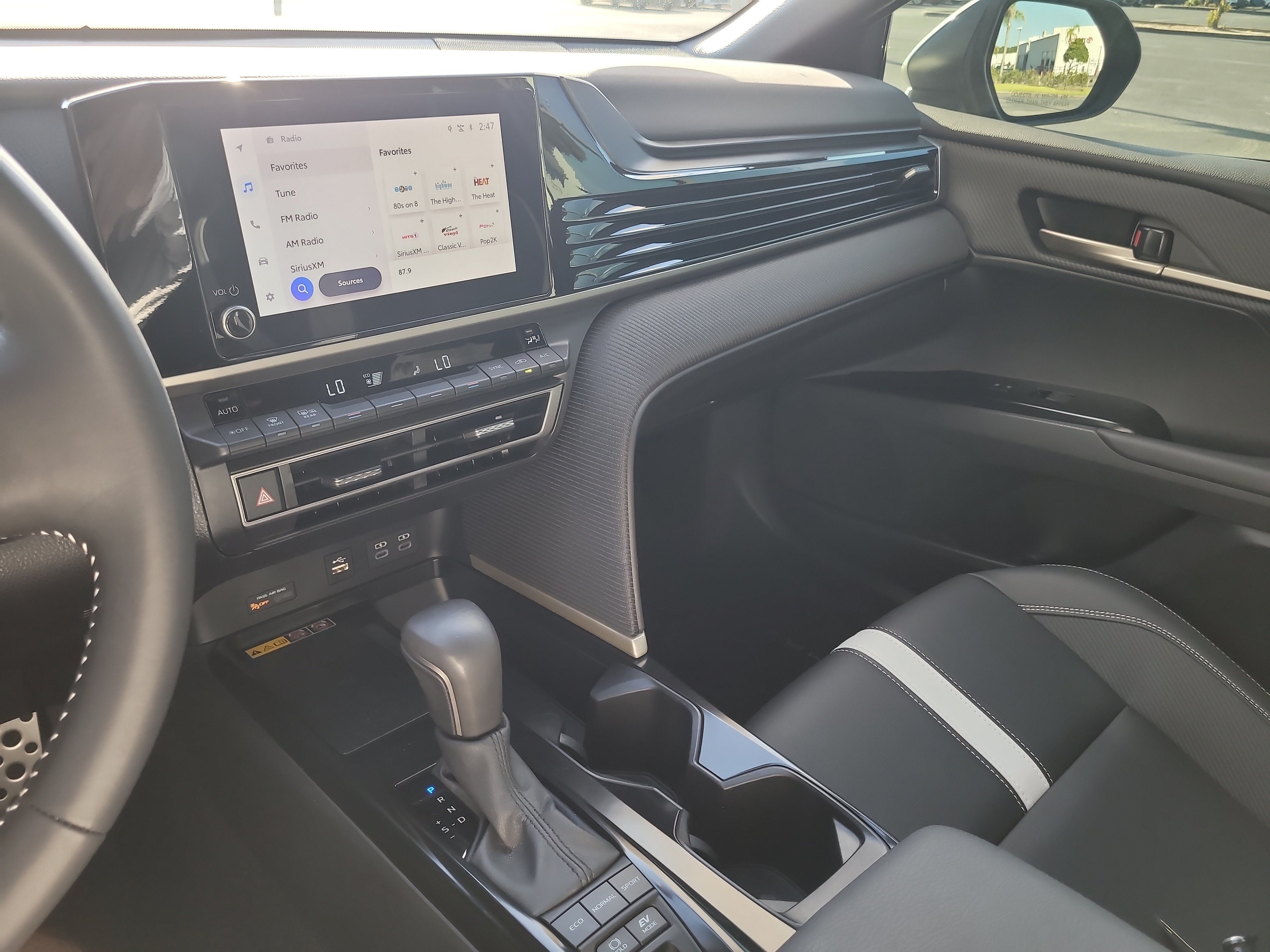 Certified 2025 Toyota Camry SE FWD image 20