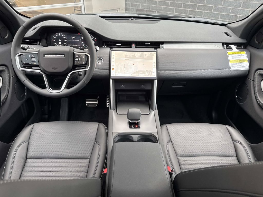 New 2026 Land Rover Discovery Sport Landmark AWD/4WD image 18