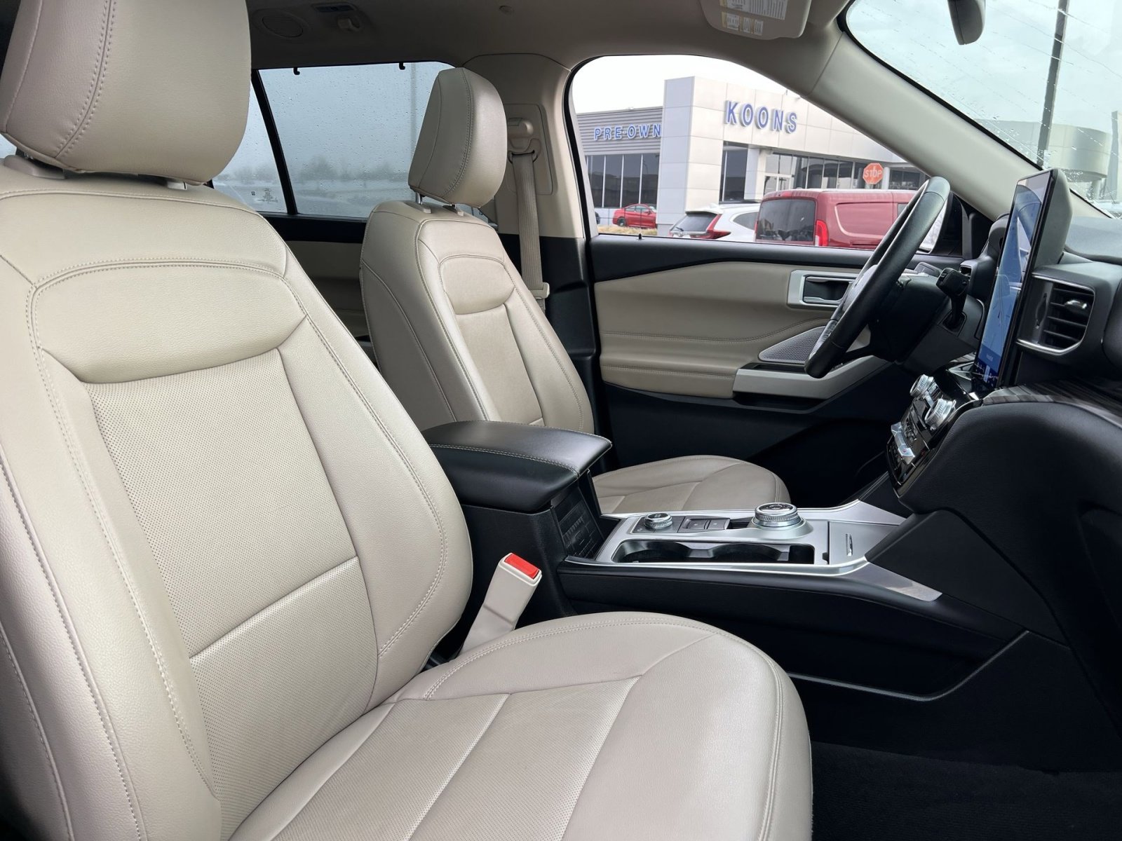 Used 2023 Ford Explorer Limited w/ Hybrid Equipment Group 310A image 27