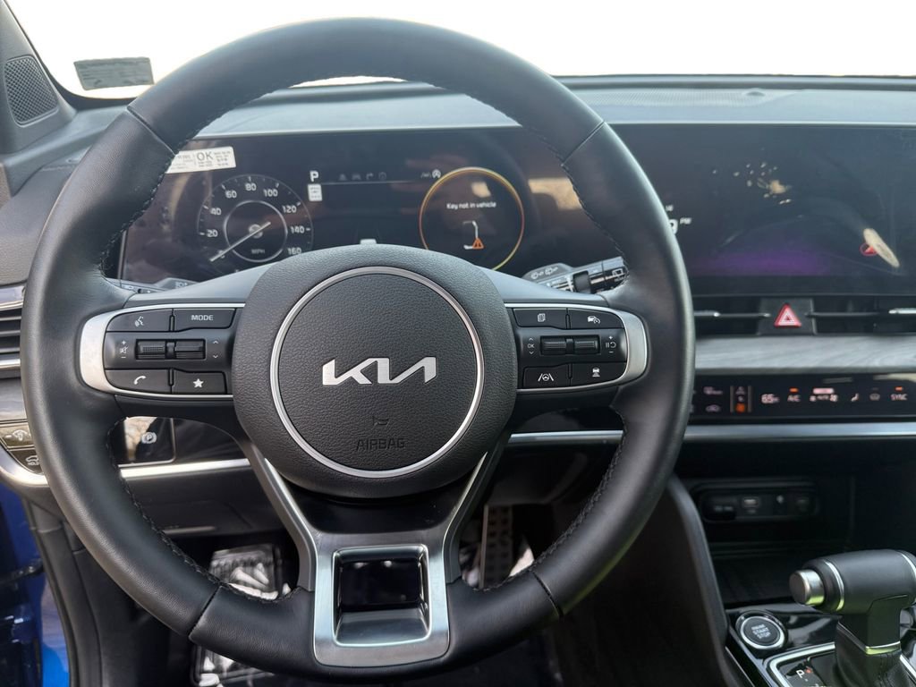 Used 2025 Kia Sportage X-Pro image 13