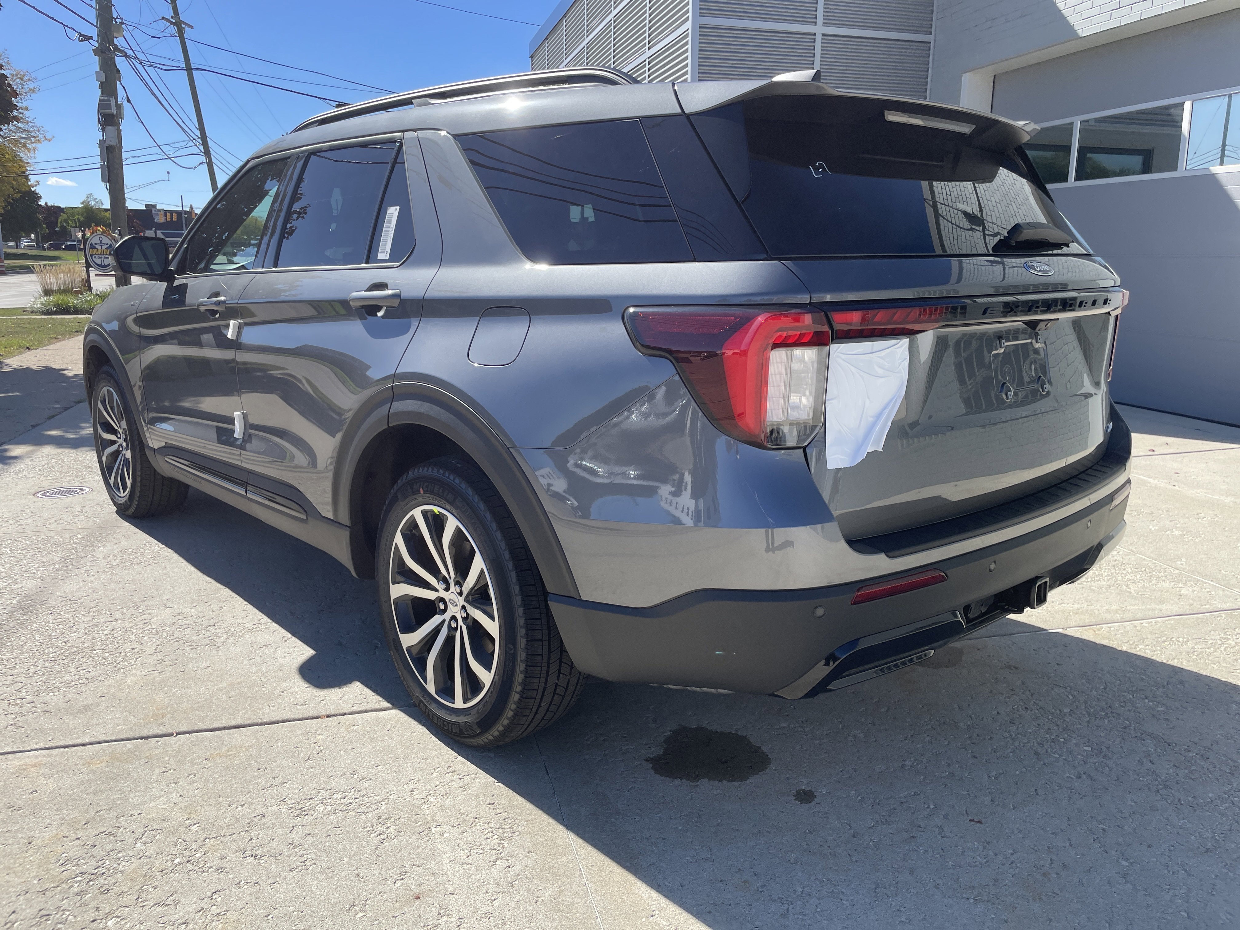 New 2026 Ford Explorer ST-Line image 6