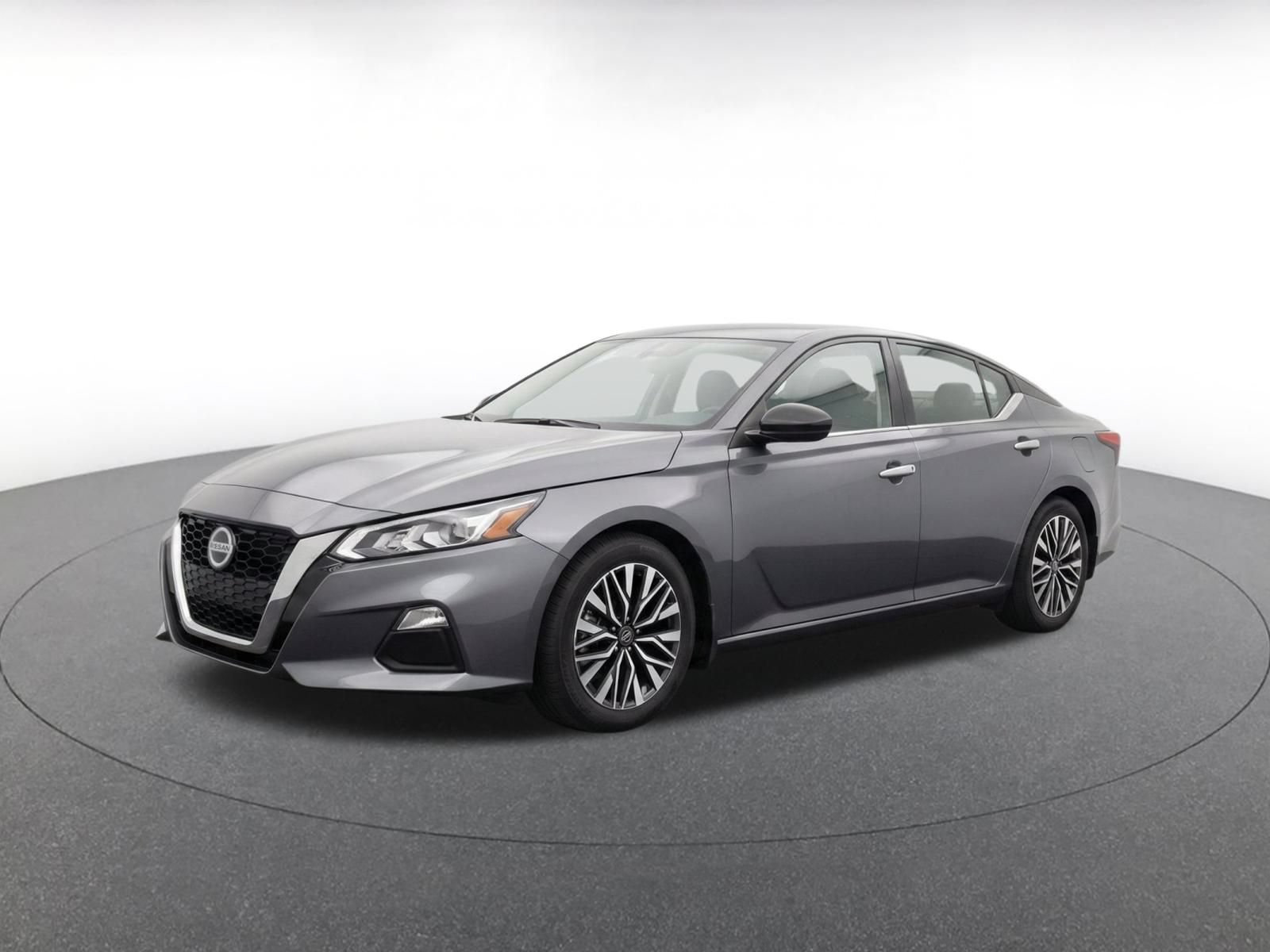 Used 2026 Nissan Altima 2.5 SV FWD image 3