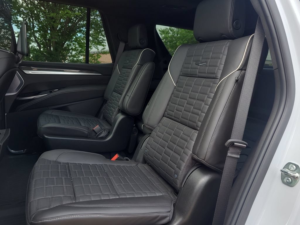 Used 2026 Cadillac Escalade V w/ LPO, ONYX Package AWD/4WD image 11