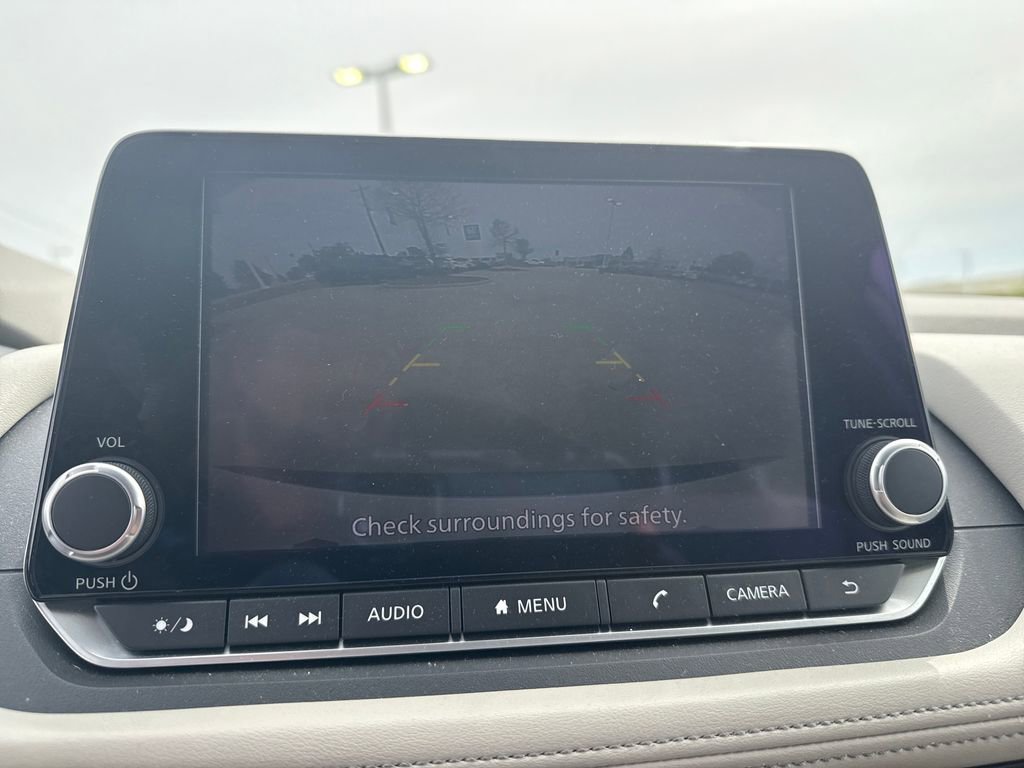 Used 2023 Nissan Rogue SV image 23