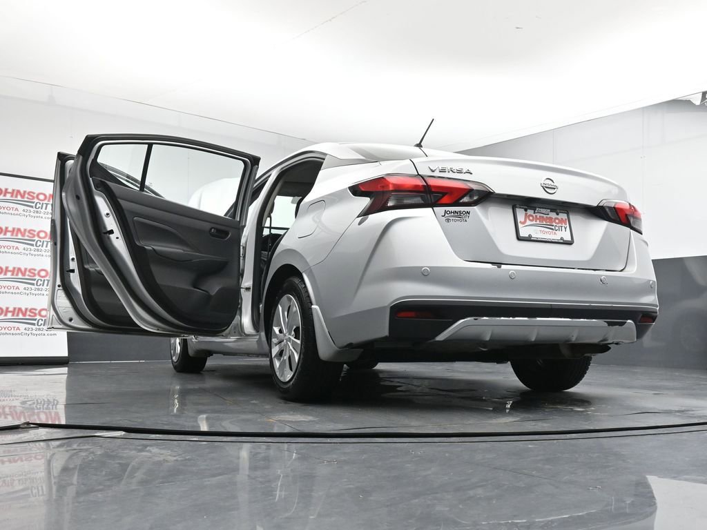 Used 2021 Nissan Versa S image 44