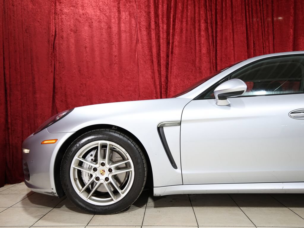 Used 2016 Porsche Panamera Edition RWD image 5