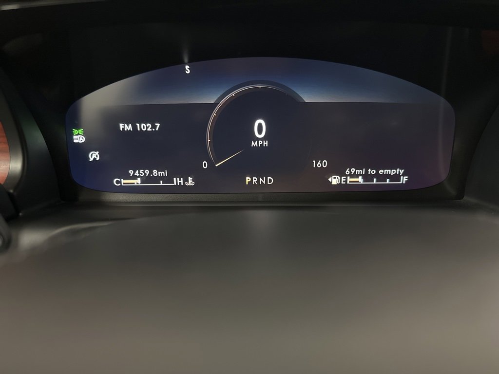 Used 2023 Lincoln Aviator Reserve w/ Equipment Group 201A image 13