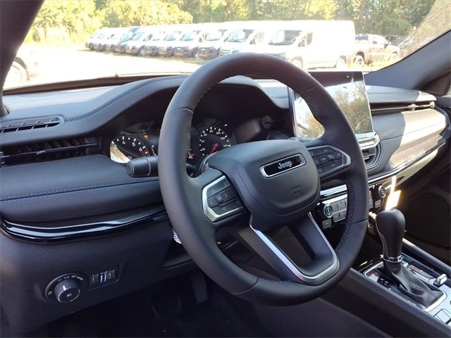 New 2026 Jeep Compass Limited image 16