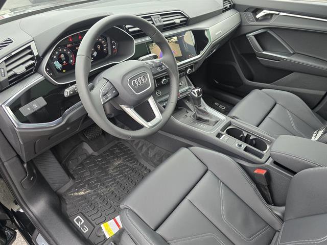 Used 2025 Audi Q3 2.0T Premium w/ Convenience Package image 10