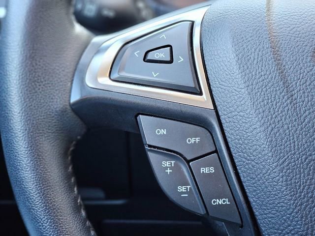 Used 2024 Ford Edge Titanium image 17