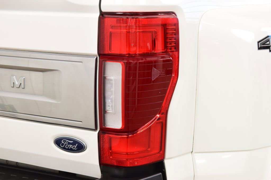 Used 2022 Ford F350 Platinum image 17