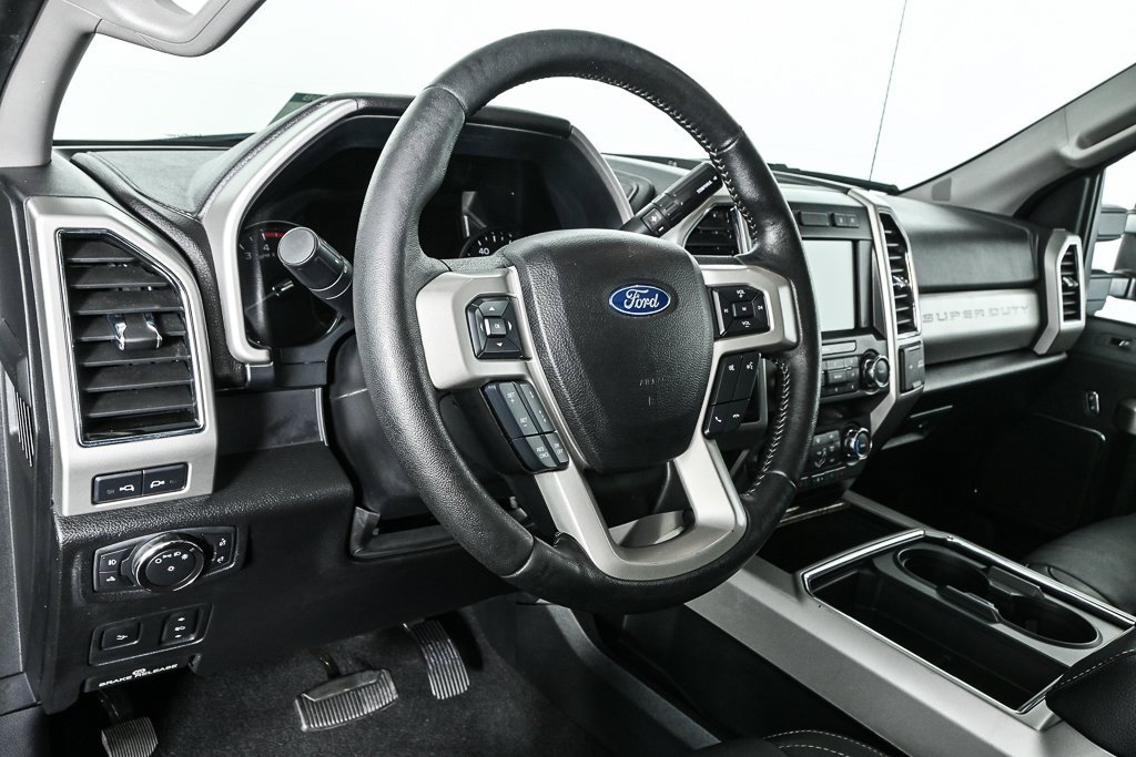 Used 2019 Ford F350 Lariat w/ Lariat Ultimate Package image 4