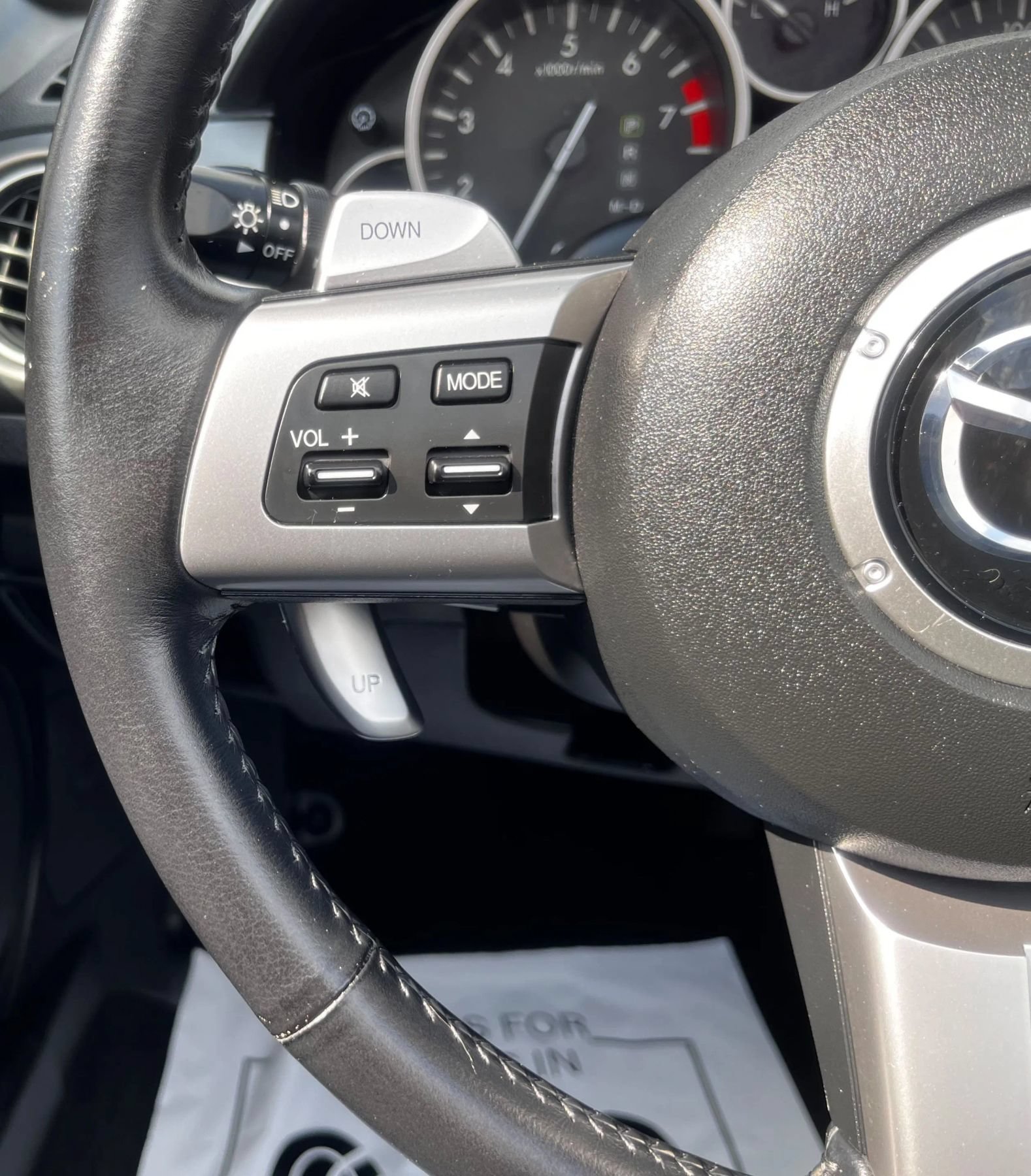 Used 2012 MAZDA MX-5 Miata Touring RWD image 28