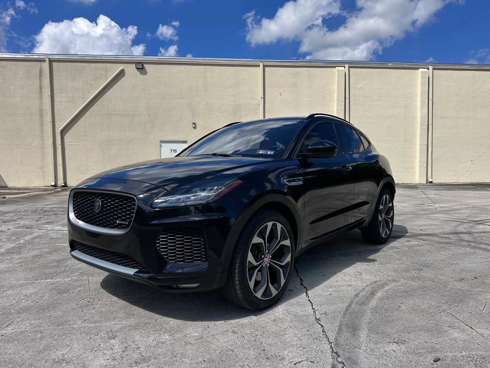 Used 2019 Jaguar E-PACE R-Dynamic HSE AWD/4WD image 1