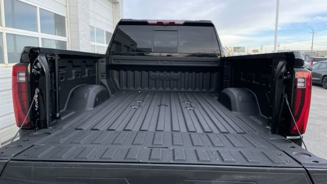 Used 2025 GMC Sierra 3500 Denali w/ Denali Reserve Package image 23