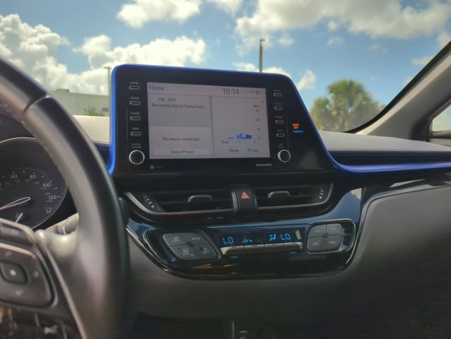 Used 2020 Toyota C-HR XLE FWD image 12