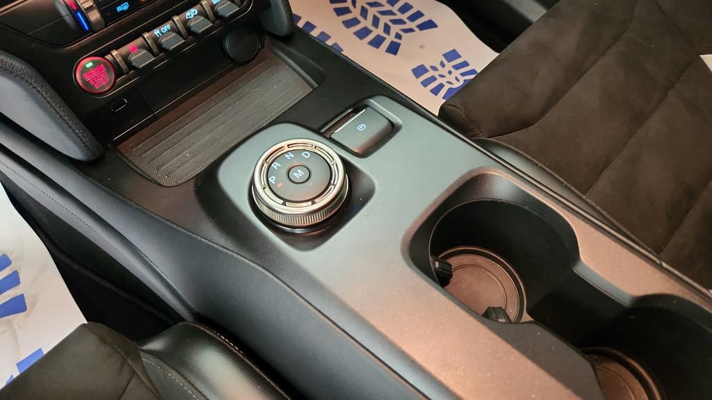 Used 2020 Ford Mustang Shelby GT500 w/ Technology Package RWD image 44