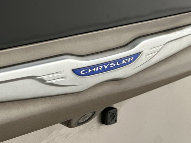 Used 2018 Chrysler Pacifica Touring Plus w/ Tire & Wheel Group image 29