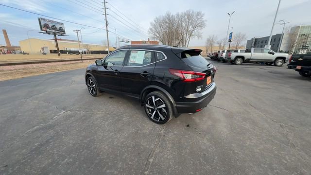 Used 2022 Nissan Rogue Sport SL image 6