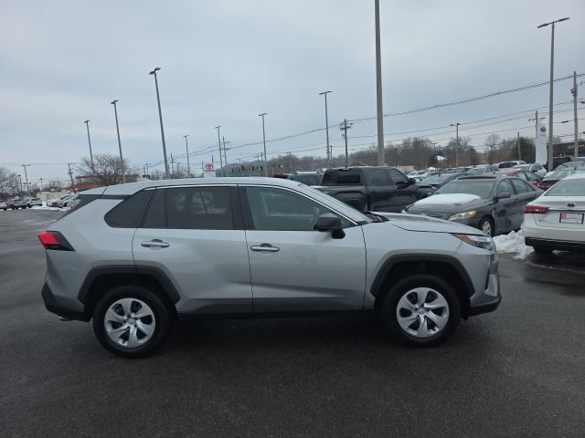 Used 2024 Toyota RAV4 LE image 3
