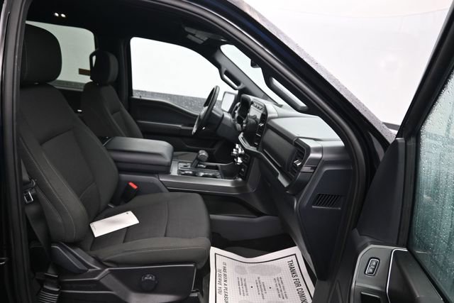 Used 2024 Ford F150 XLT w/ XLT Black Appearance Package AWD/4WD image 7