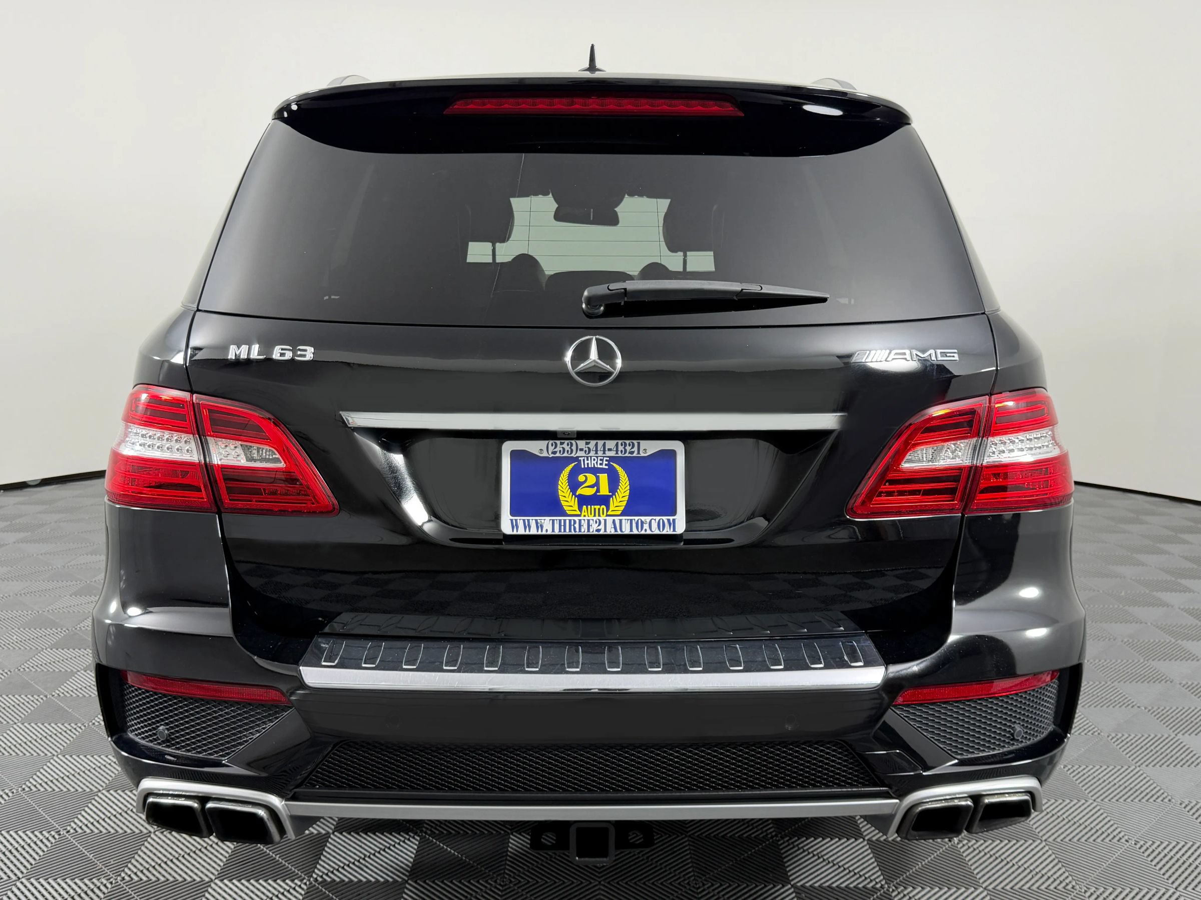 Used 2013 Mercedes-Benz ML 63 AMG 4MATIC image 9