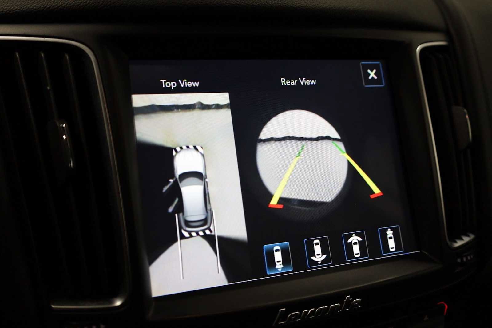 Used 2017 Maserati Levante S image 34