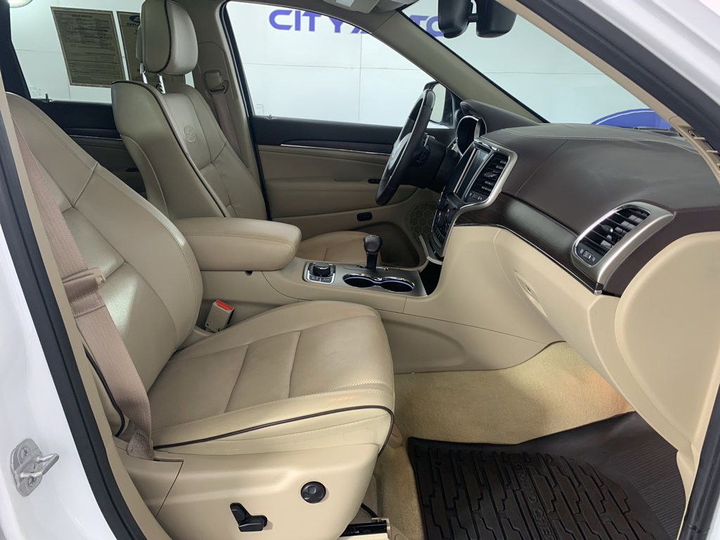 Used 2014 Jeep Grand Cherokee Overland image 42