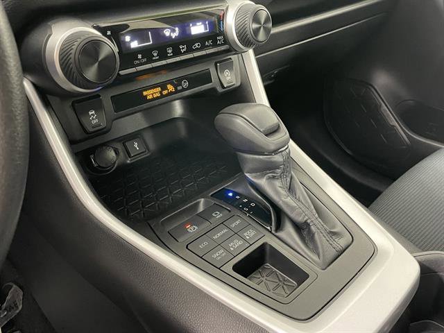Certified 2022 Toyota RAV4 LE image 18