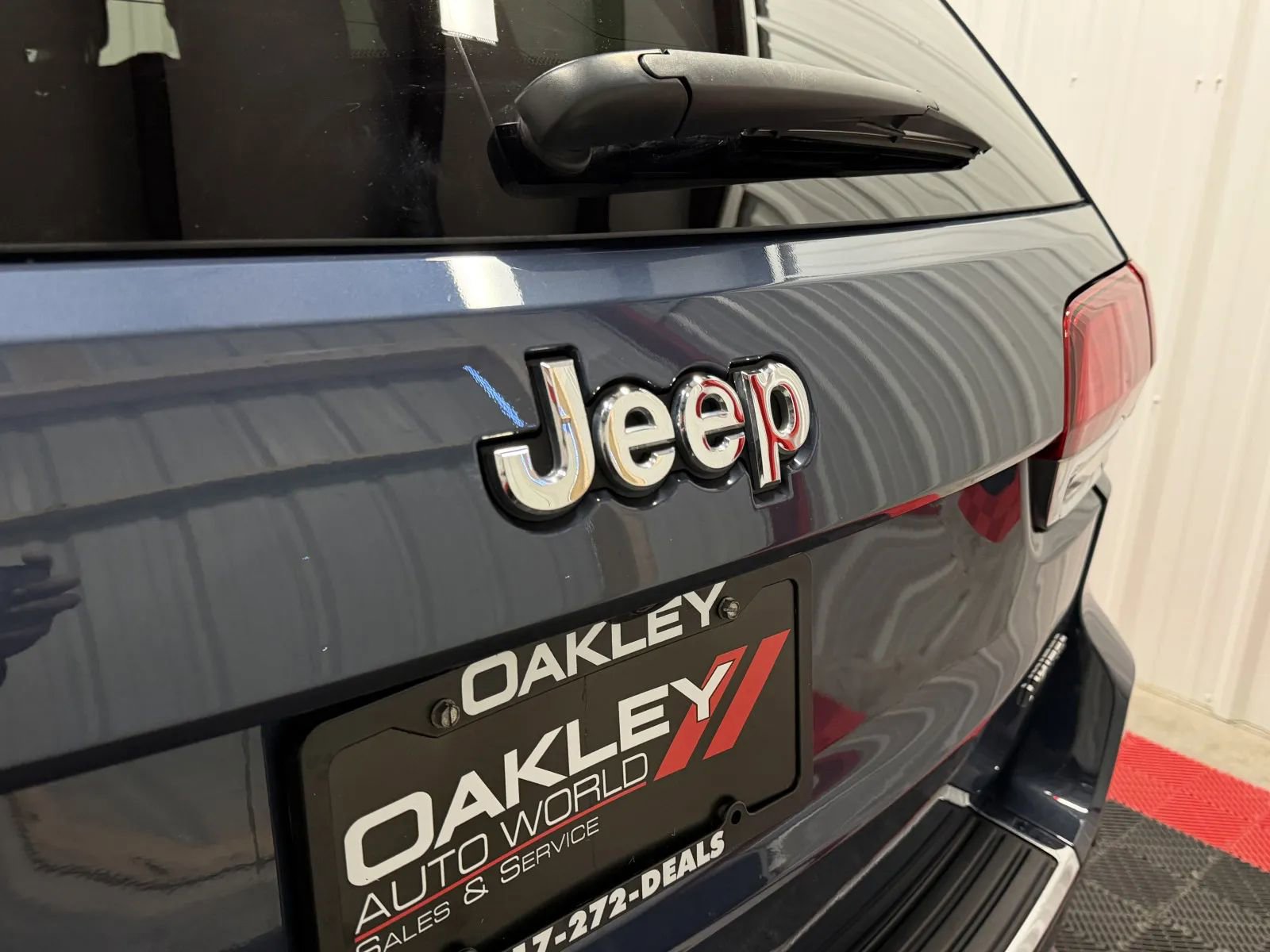 Used 2020 Jeep Grand Cherokee Limited w/ Luxury Group II image 17