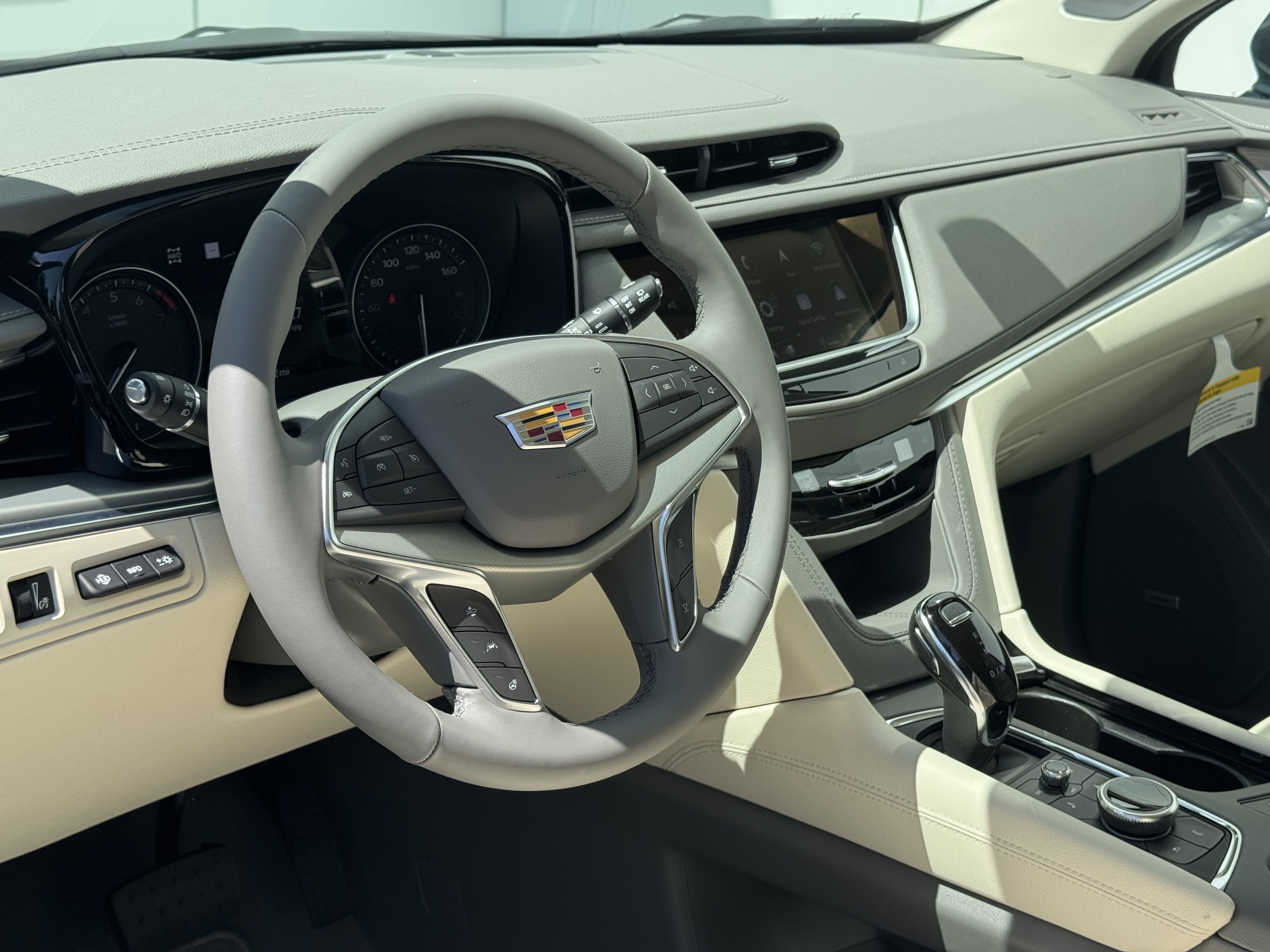 New 2025 Cadillac XT5 Premium Luxury w/ Technology Package AWD/4WD image 14