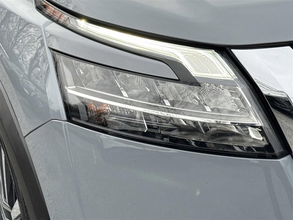 Certified 2022 Nissan Pathfinder Platinum w/ Cargo Package image 29