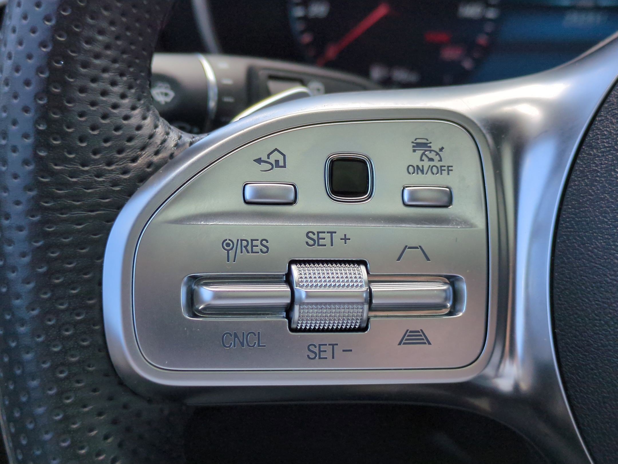 Used 2020 Mercedes-Benz GLC 300 4MATIC image 18