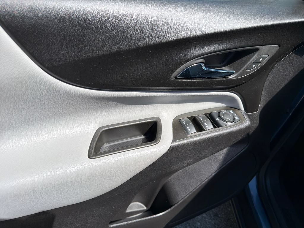 Used 2024 Chevrolet Equinox LS w/ LS Convenience Package FWD image 12