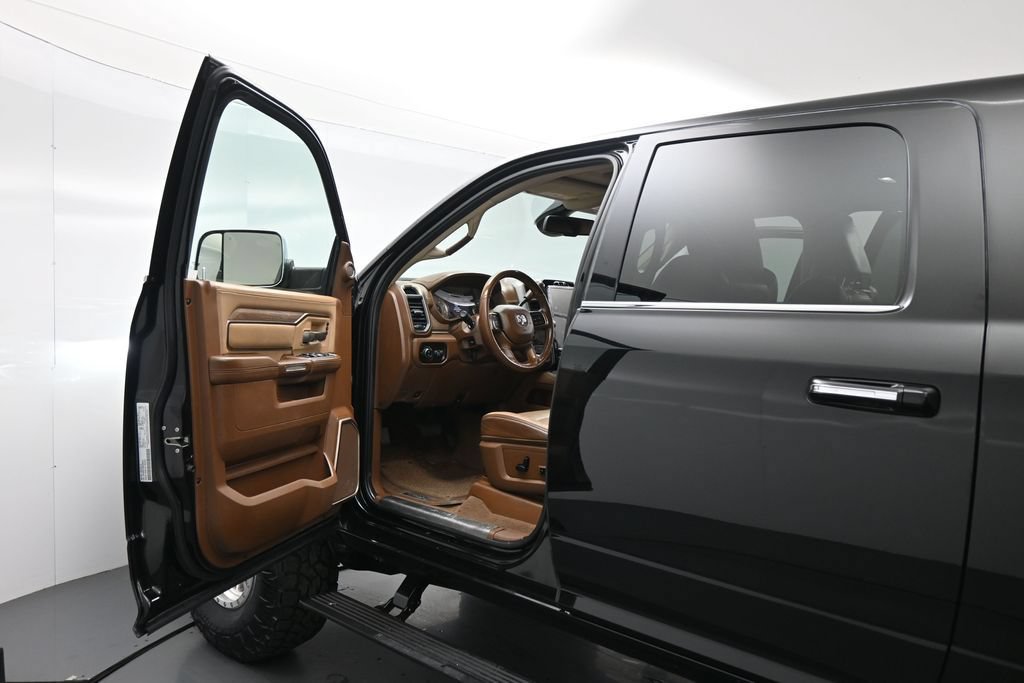 Used 2022 RAM 2500 Limited AWD/4WD image 8