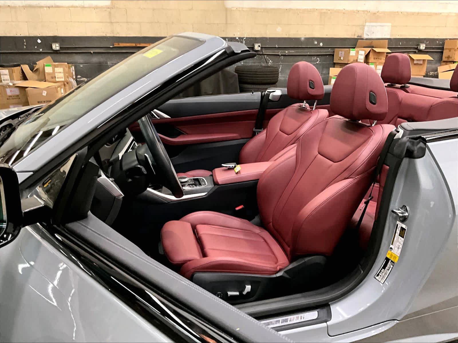 Used 2024 BMW M440i Convertible w/ Premium Package RWD image 27