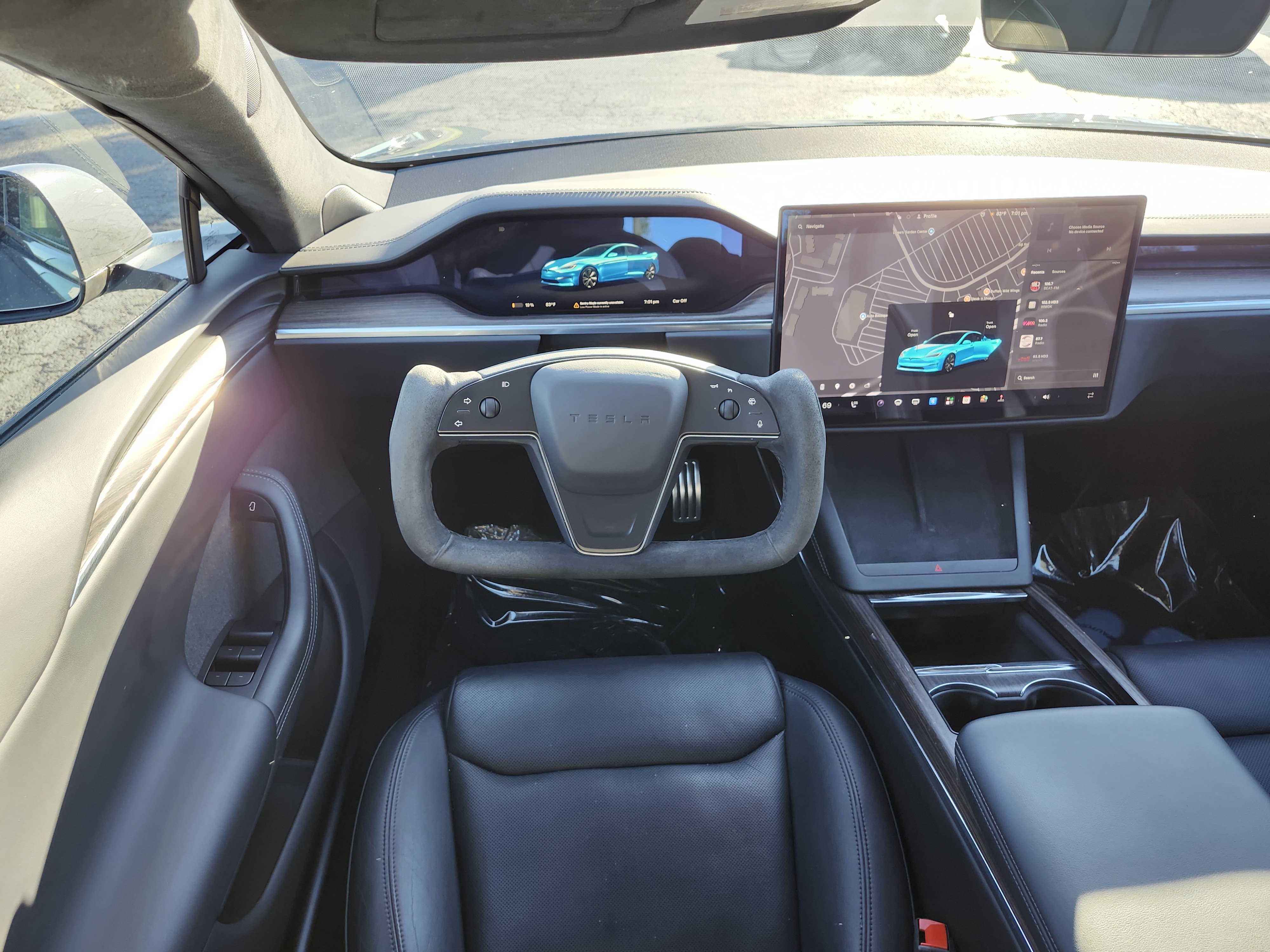 Used 2022 Tesla Model S AWD/4WD image 28