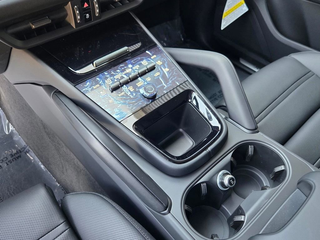 New 2025 Porsche Cayenne S image 24