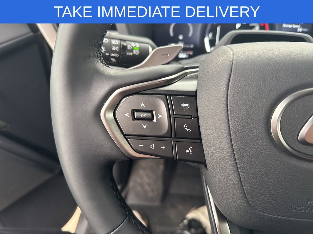 Used 2025 Lexus GX 550 image 8