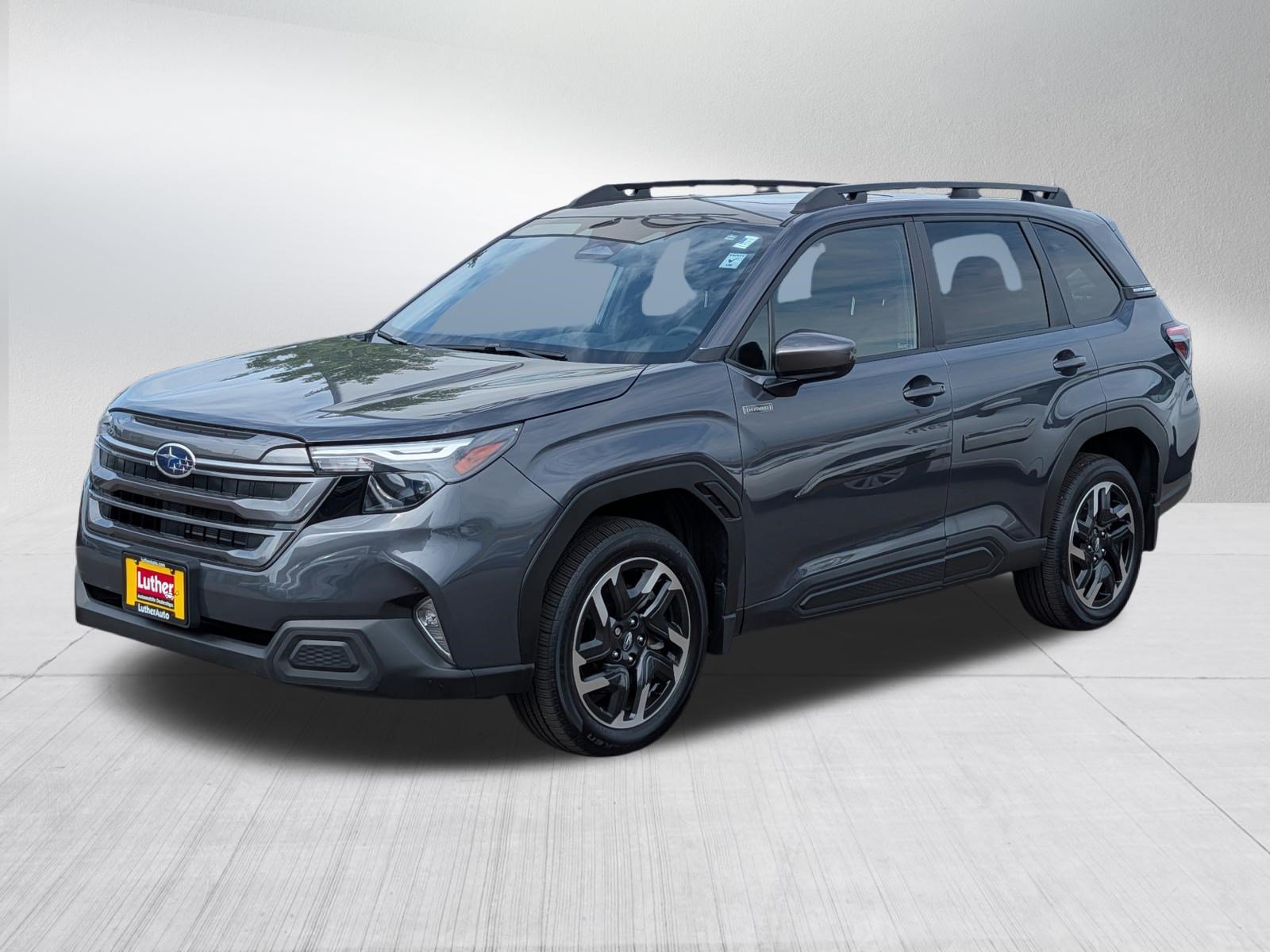 Used 2025 Subaru Forester Premium AWD/4WD image 3