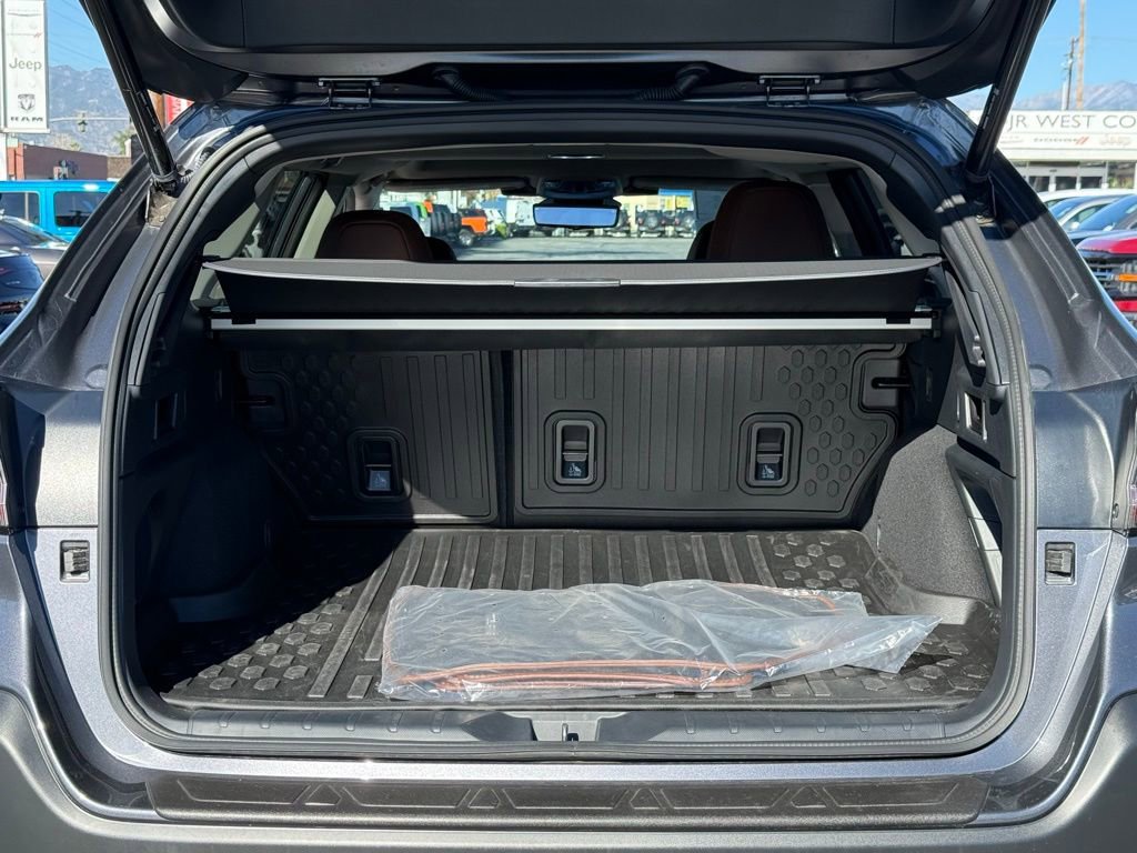 Used 2025 Subaru Outback Touring image 13