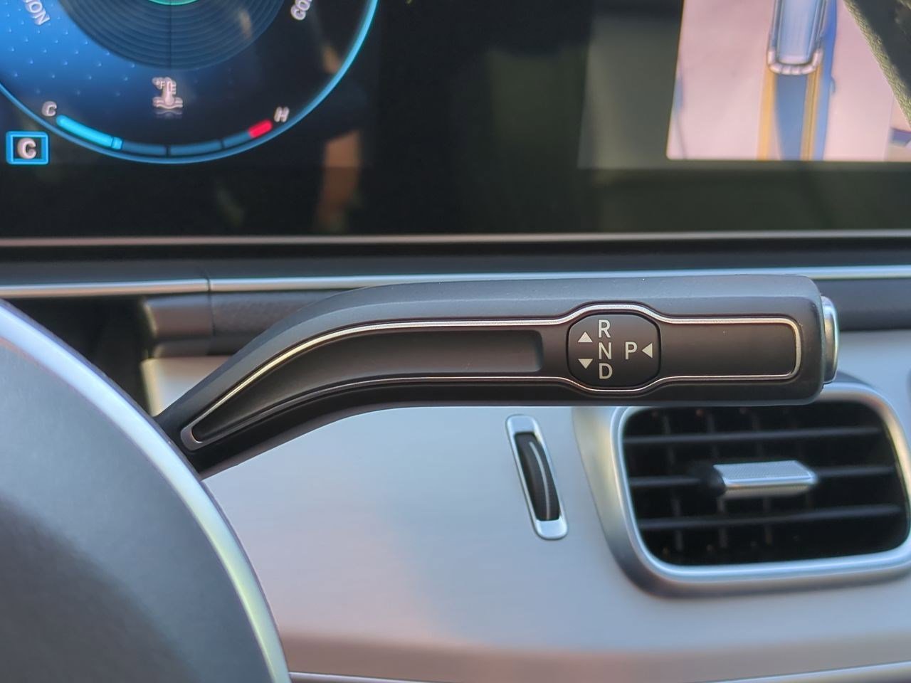 Used 2022 Mercedes-Benz GLE 350 4MATIC image 18