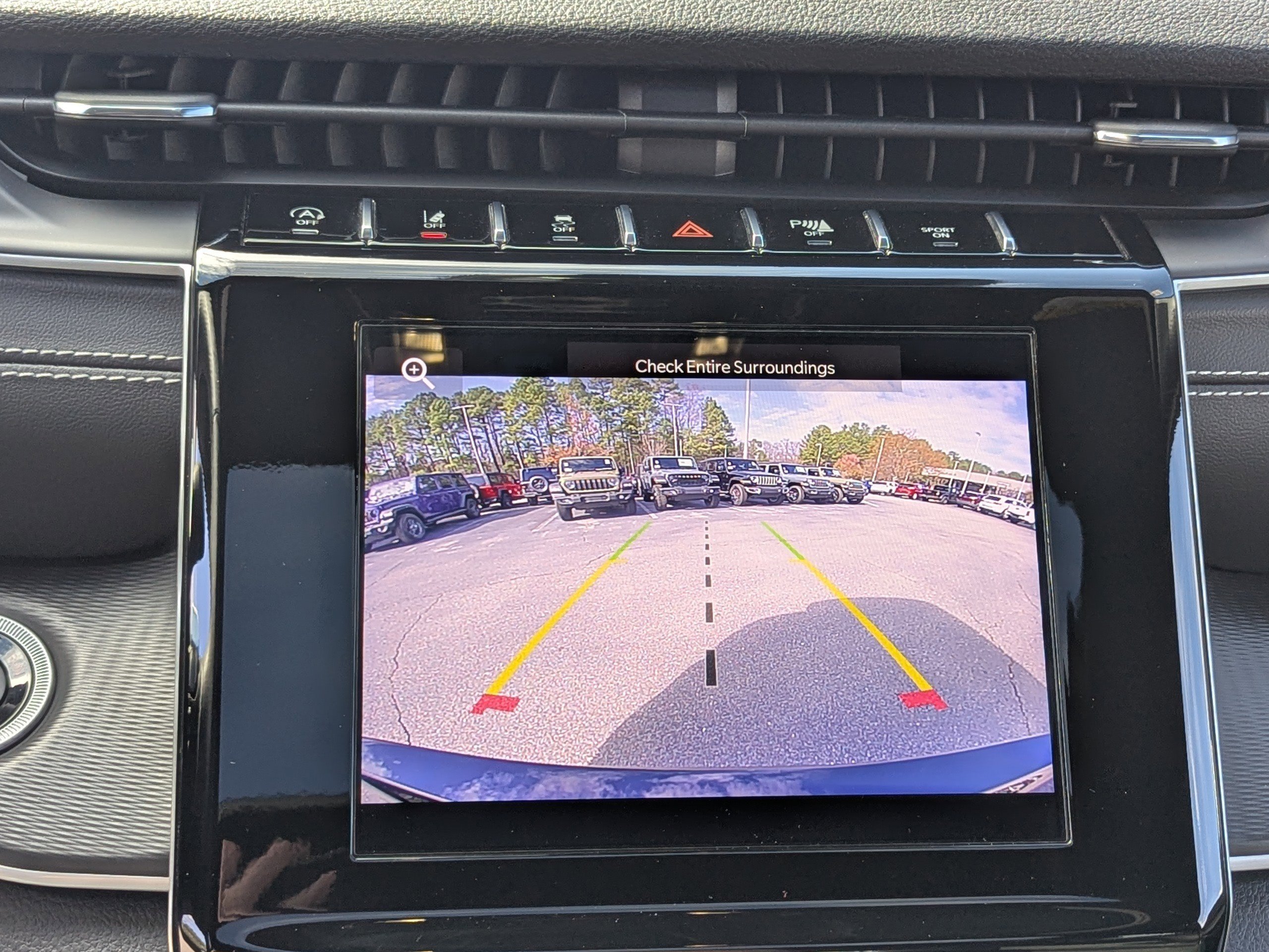 Certified 2023 Jeep Grand Cherokee L Laredo image 24