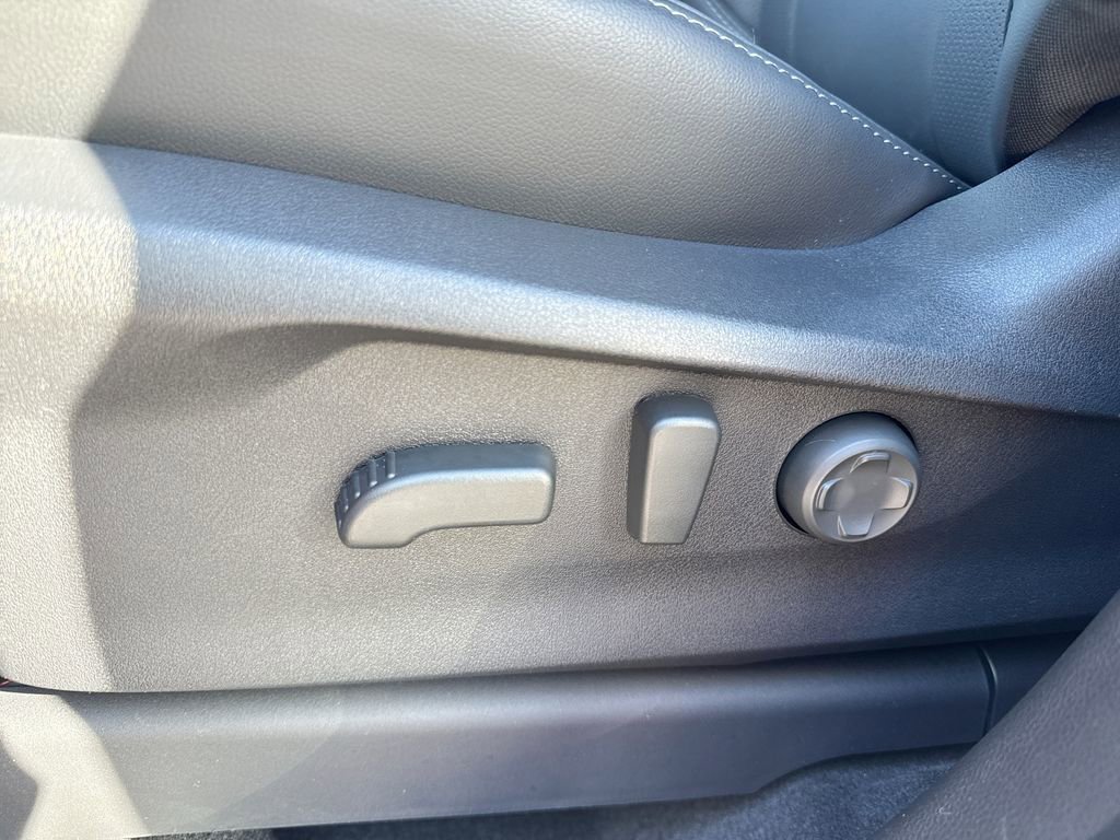 New 2026 Subaru Ascent Limited image 16