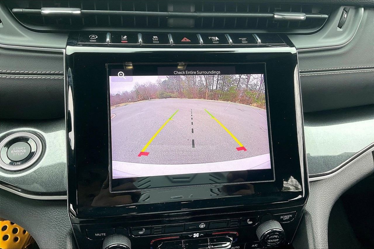 Certified 2022 Jeep Grand Cherokee L Laredo image 14